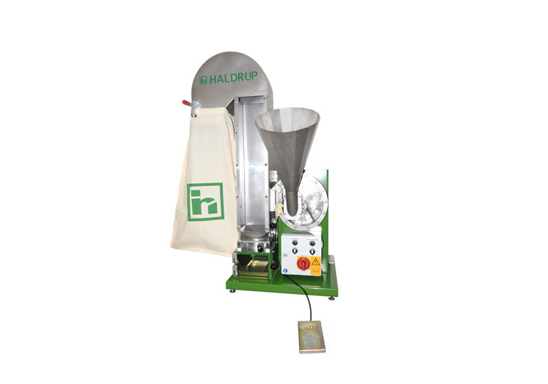 Lab Machines, Haldrup thresher ,hemp threscher, Lab Machines in USA, Lab Machines for field research, HALDRUP LT-15